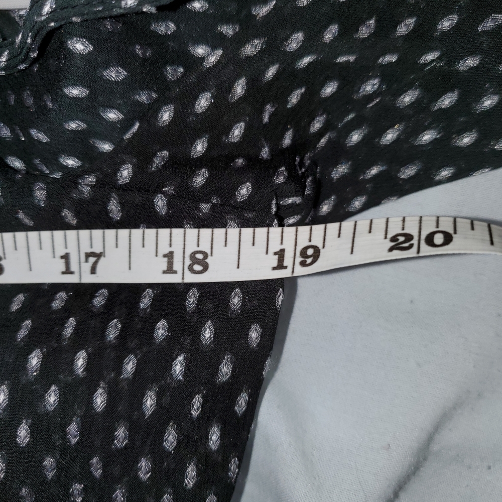 Express Black and White Cold Shoulder Blouse - Picture 7 of 11